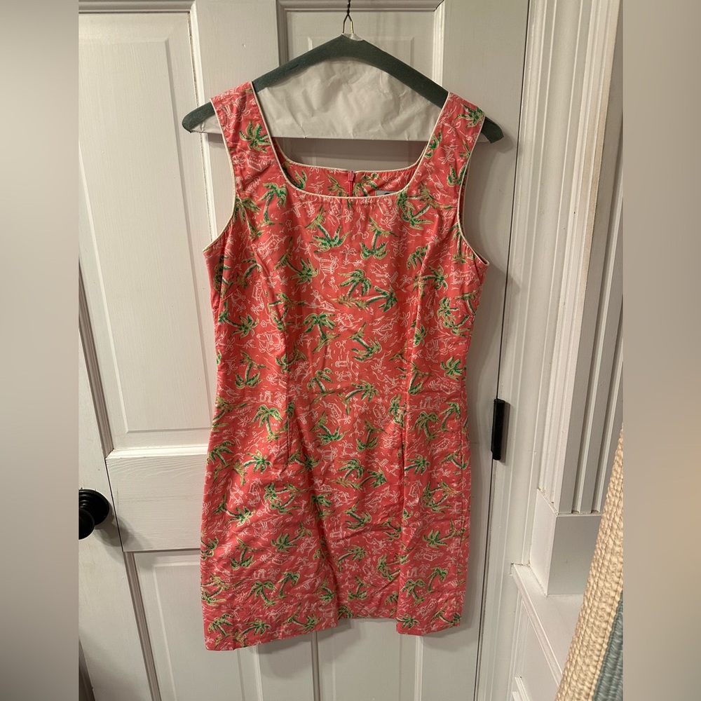 Lilly Pulitzer shift dress. Size 2